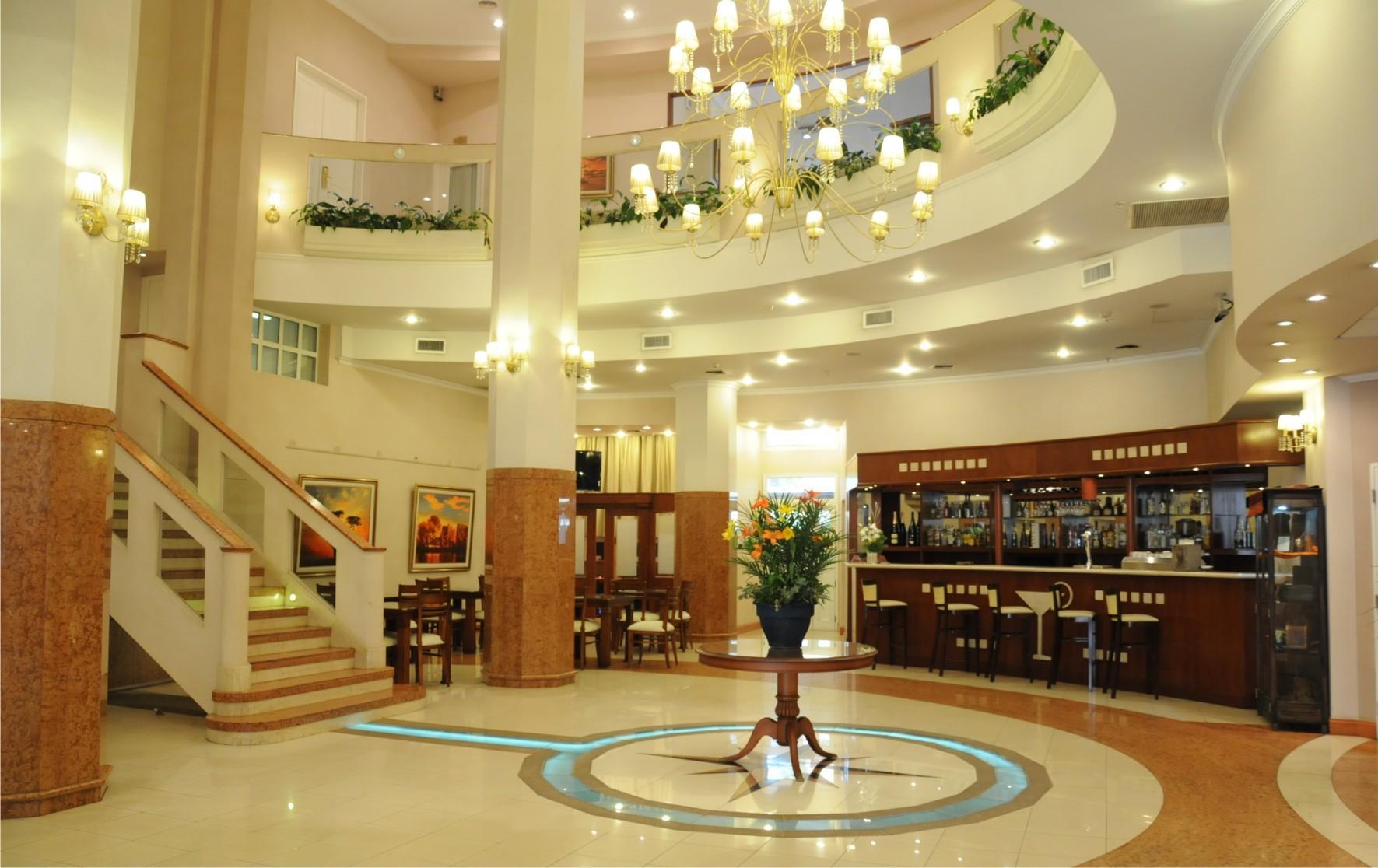 因特涛尔酒店 圣达菲 餐厅 照片